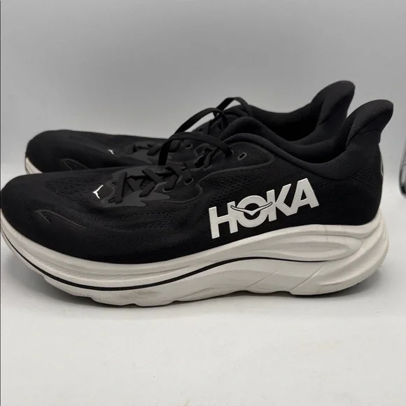 Hoka Clifton 10 Men's 12.5 2E wide shoe Black and White S1